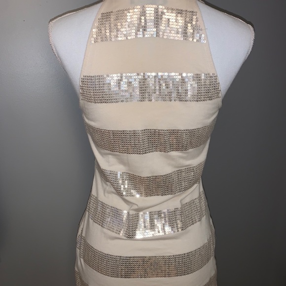 Sleeveless cowl neck fashion top - Picture 2 of 2